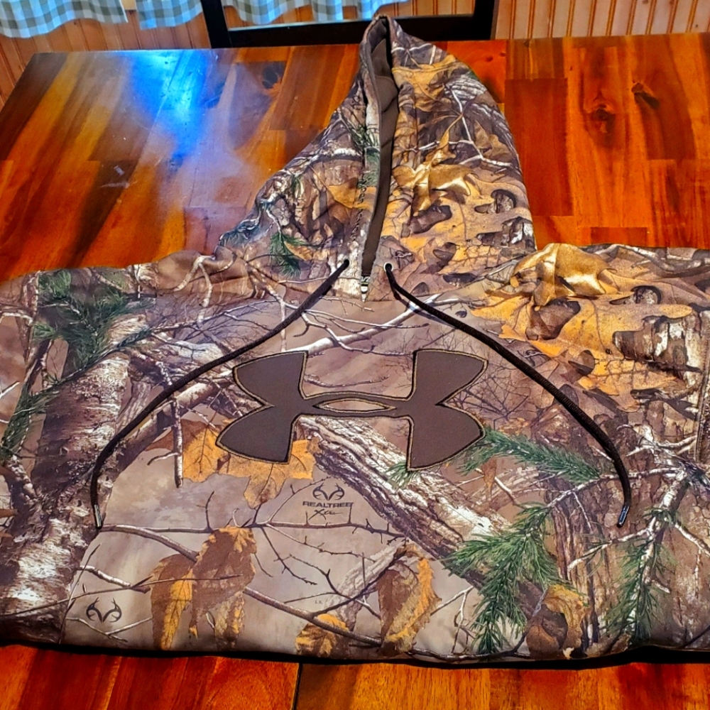 Men's Camo Underarmor Hooded Sweatshirt